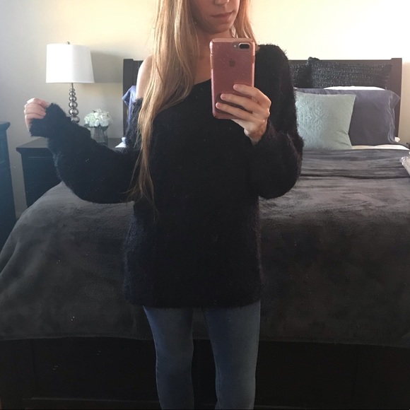 Black Multi-way Soft Sweater Pullover - Picture 12 of 16